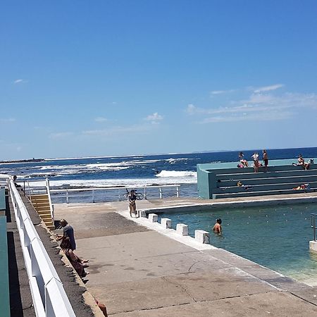 Arena Luxury Beachfront Apartment Newcastle Eksteriør bilde