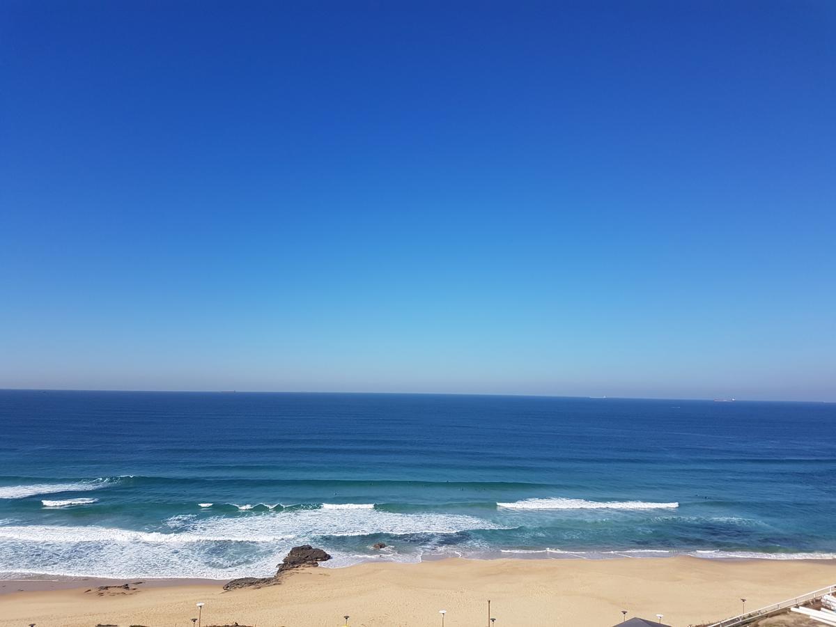 Arena Luxury Beachfront Apartment Newcastle Eksteriør bilde