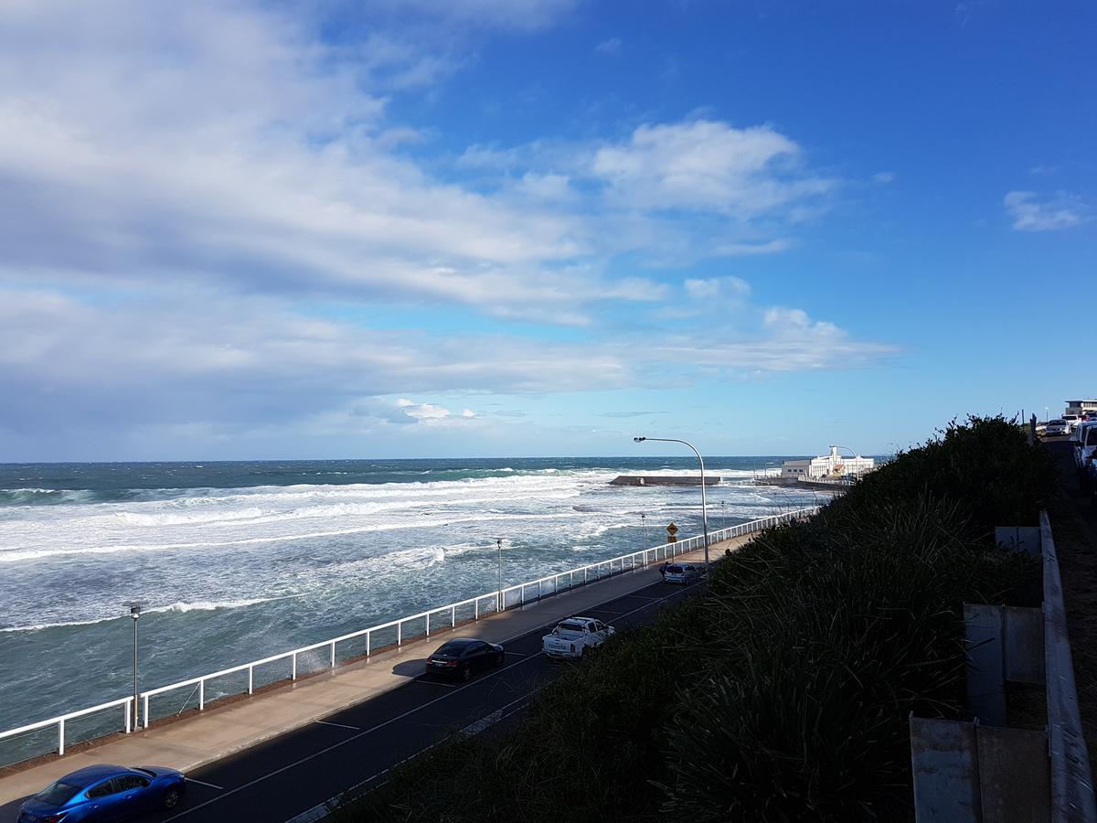 Arena Luxury Beachfront Apartment Newcastle Eksteriør bilde
