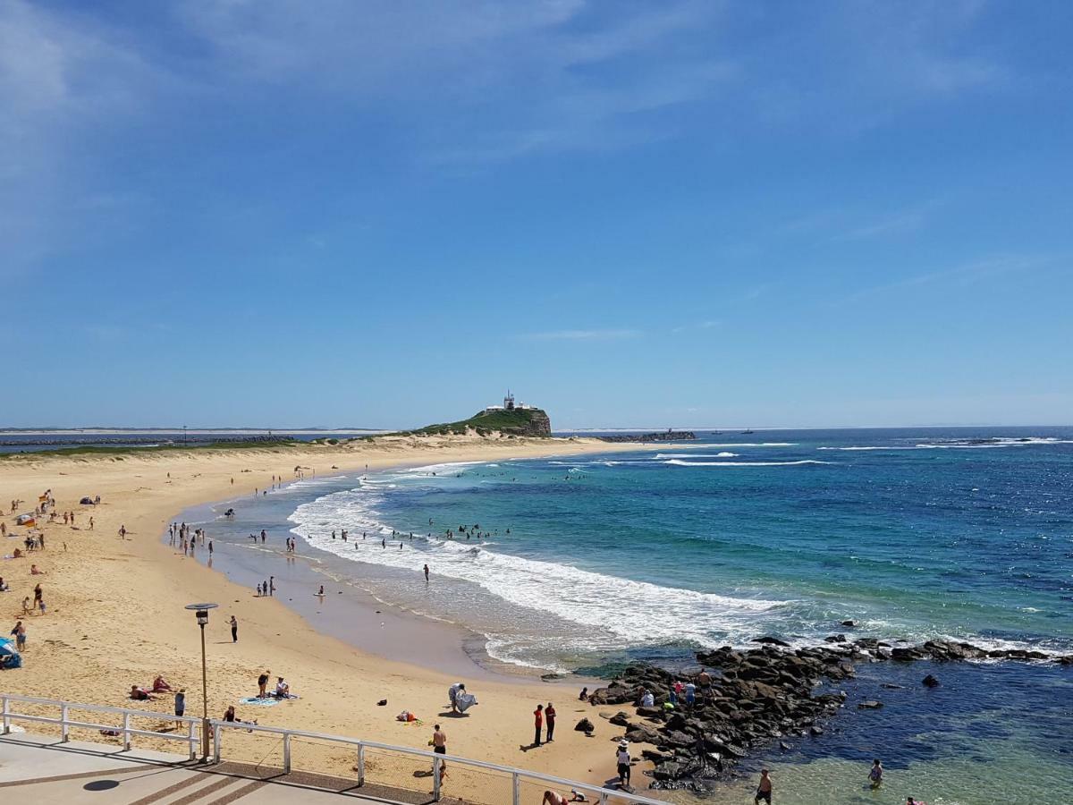 Arena Luxury Beachfront Apartment Newcastle Eksteriør bilde